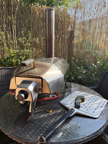 Ooni karu pizza oven - karu,